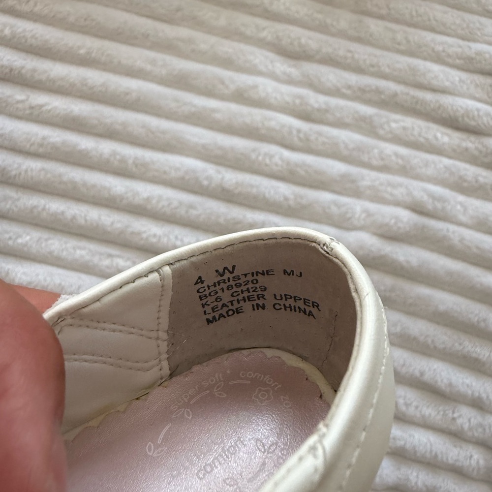Stride Rite Ivory Kids Mary Jane Shoes - Picture 3 of 4